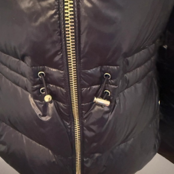 Zara Black Puffer Jacket with Faux Fur Hood - Picture 7 of 9